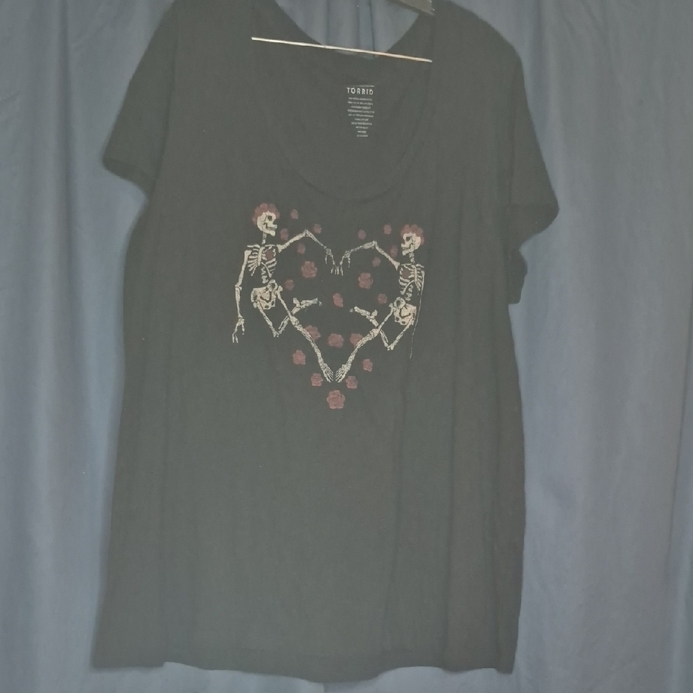 Torrid Black Tee with Skeleton Heart Design